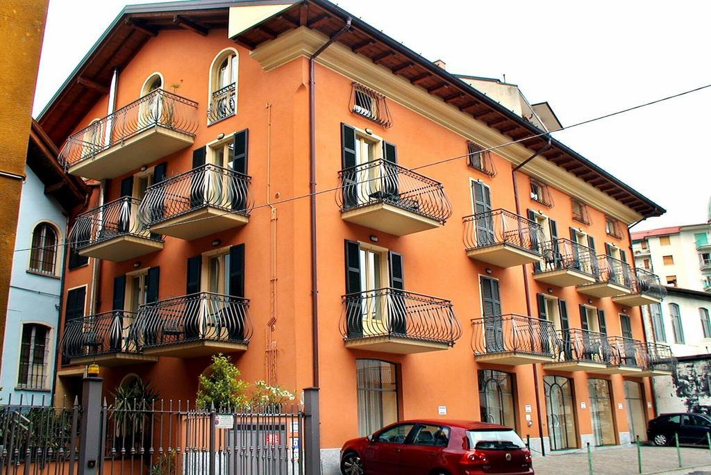 Ferienwohnung Casa Vacanze Touring Verbania Exterior foto