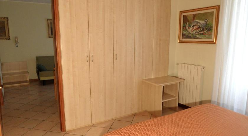 Ferienwohnung Casa Vacanze Touring Verbania Zimmer foto